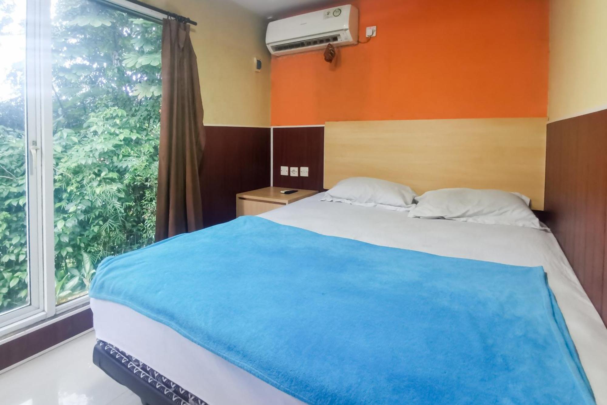 Hotel Container Inn Mitra Reddoorz Gadok Екстериор снимка